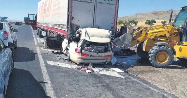 Düğüne gelmek için sılayoluna çıkan gurbetçiden üzen haber
